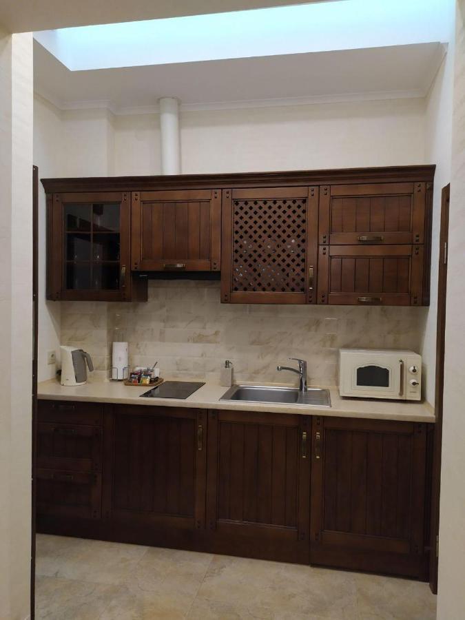 RynOK 25 Deluxe Lviv Center Appartement Buitenkant foto